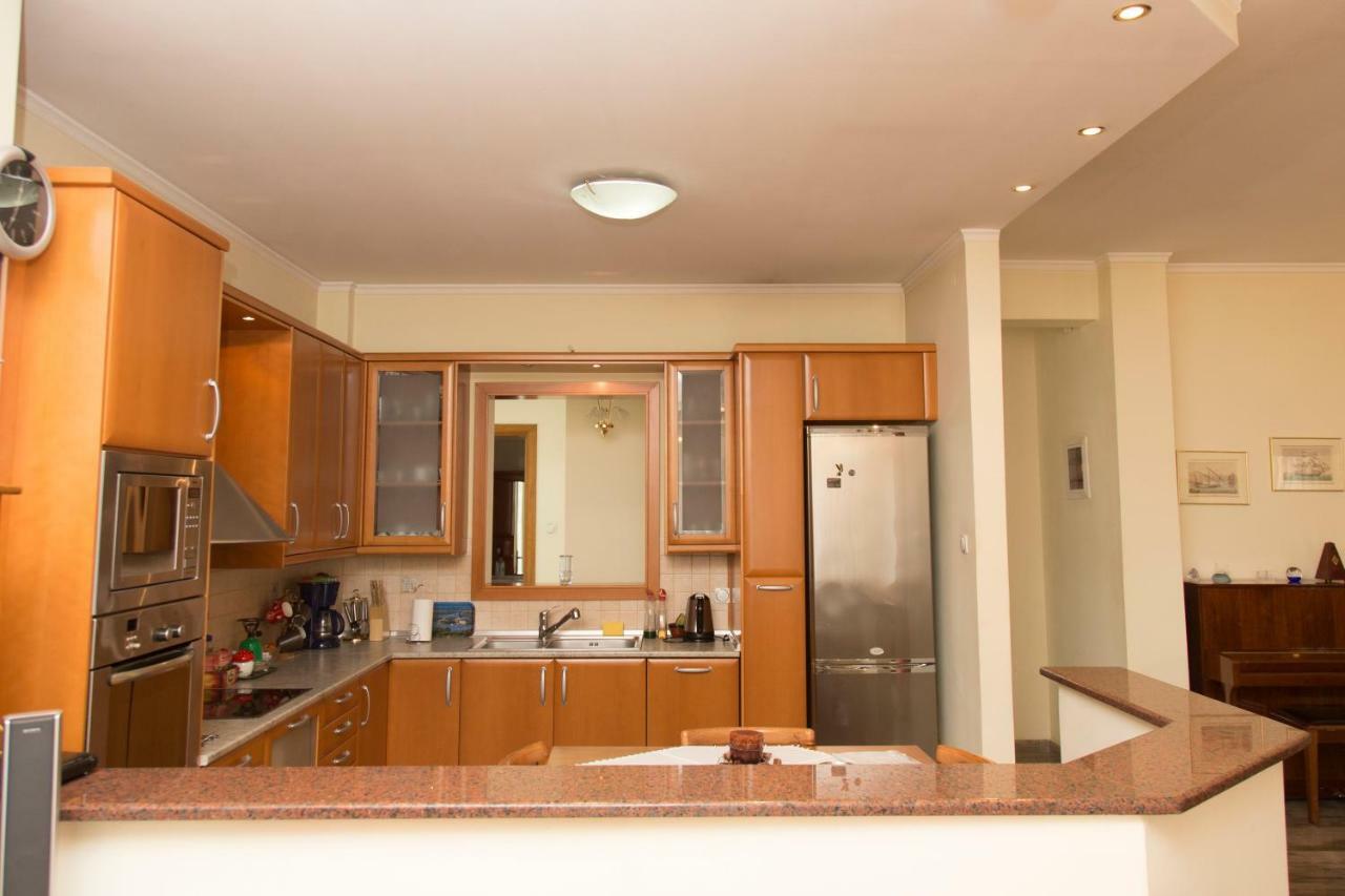 Veta's spacious central apartment Serres Exterior foto