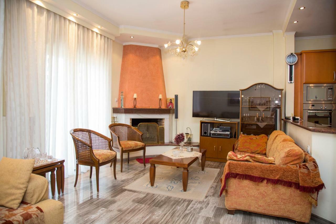Veta's spacious central apartment Serres Exterior foto